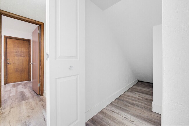 Building Photo - 7 Autumnwood Trail