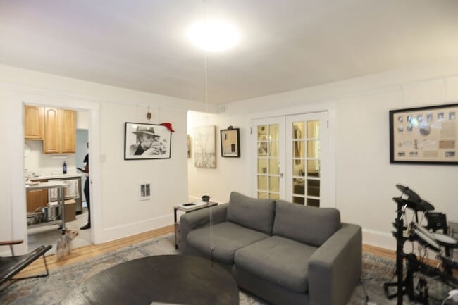 Building Photo - 741 Douglass St