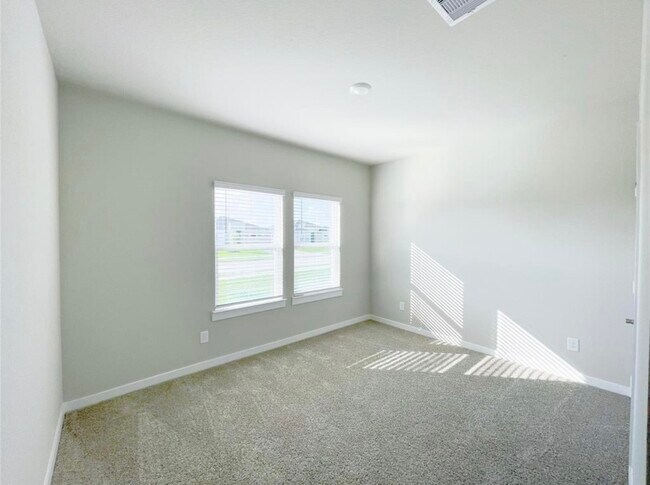 Building Photo - 28938 Yulee Mill Dr