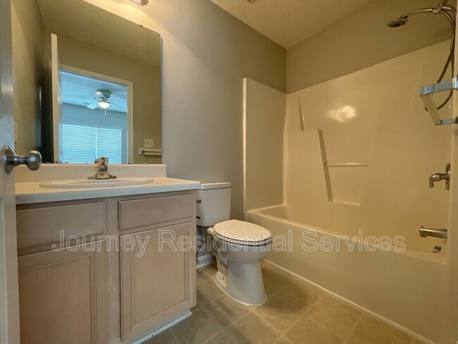 Building Photo - 3135 Ivy Wood Ln