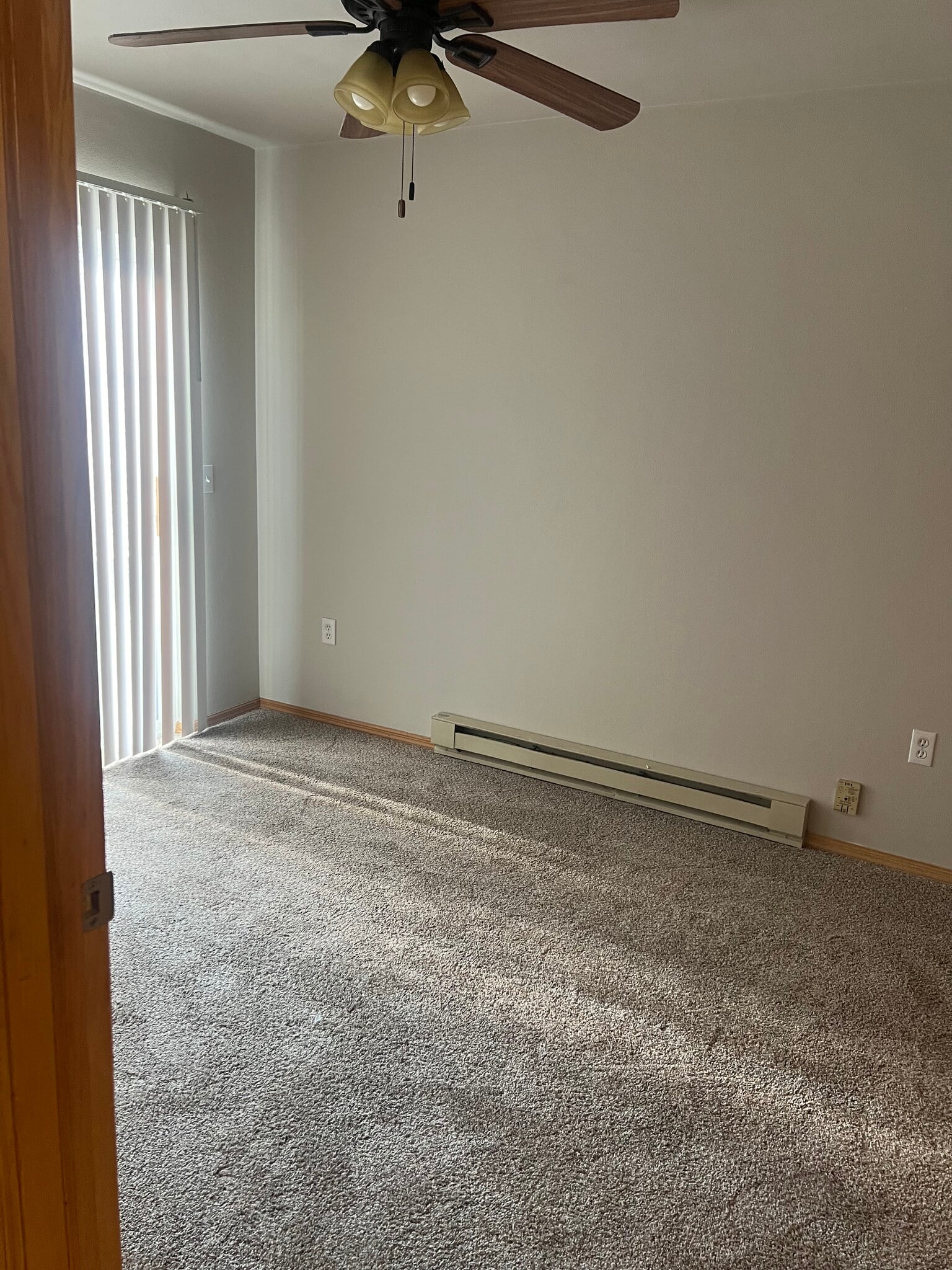 Building Photo - 3216 Midvale Dr