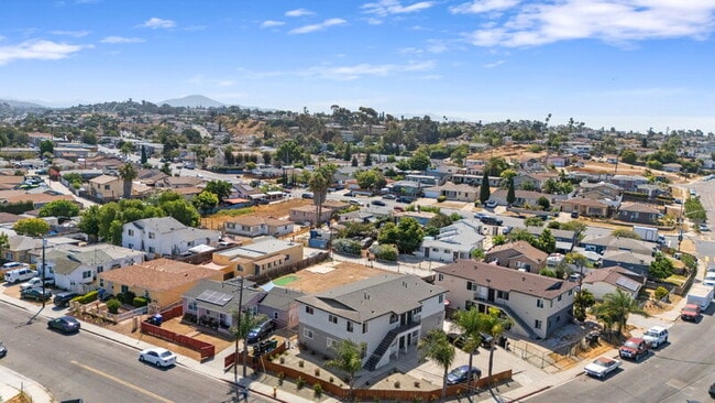 Building Photo - 243 San Jacinto Dr