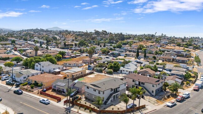 Building Photo - 247 San Jacinto Dr
