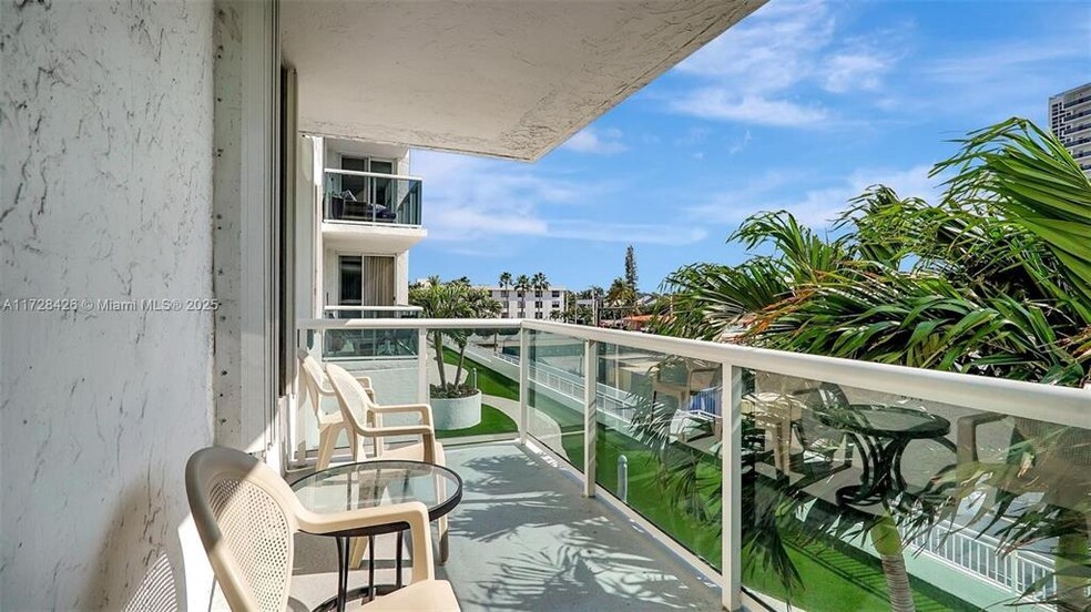 Building Photo - 3015 N Ocean Blvd