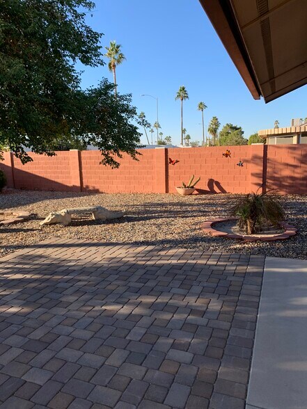 Building Photo - 17810 N Desert Glen Dr