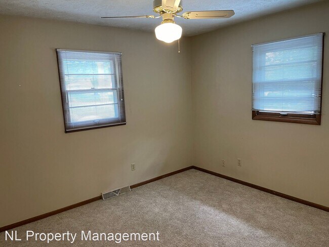 Building Photo - 3 br, 2.5 bath House - 2267 South 133 Ave
