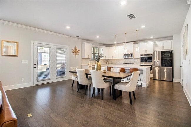 Building Photo - 603 Skye Ct