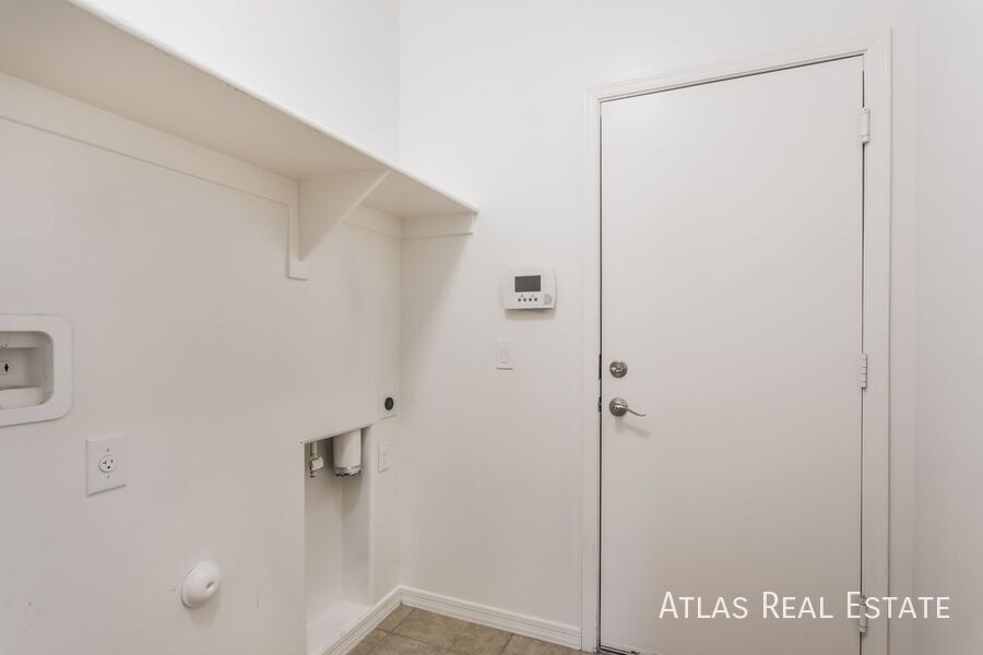 Building Photo - 11388 W Caliche Dr