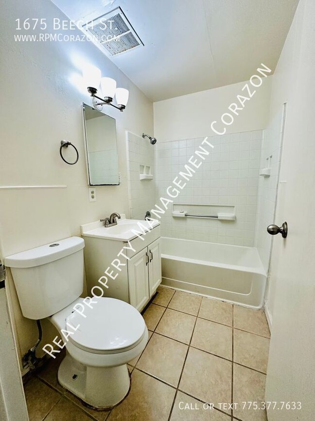Building Photo - 1675 Beech St