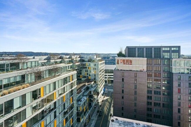 Building Photo - Nice Nest in Navy Yard| - Pet friendly and...