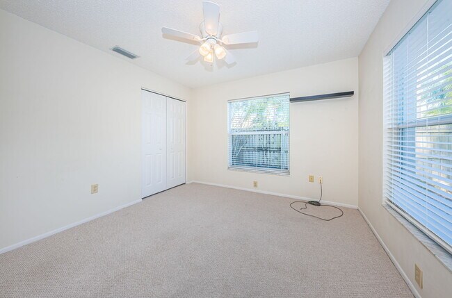 Building Photo - 11502 Glenmont Dr