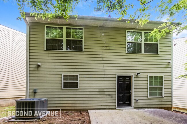 Building Photo - 5211 Hanover St