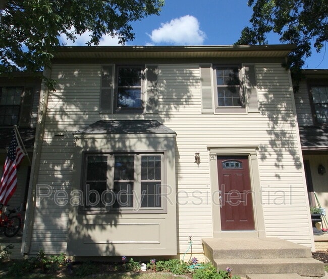 Primary Photo - 4 Berkeley Ct