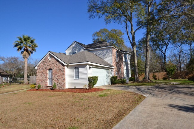 Building Photo - Zachary School District!  Newly remodeled 4 bedroom, 2.5 bath near downtown Zachary
