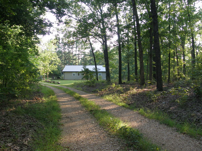 Building Photo - 6423 Coon Creek Rd