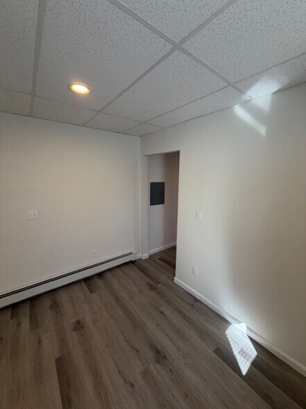 Building Photo - 156 Smithtown Blvd