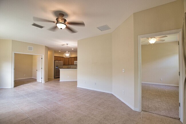 Building Photo - Annual Unfurnished 3 Bed 2 Bath Single Family Home in Stoneybrook of Venice!