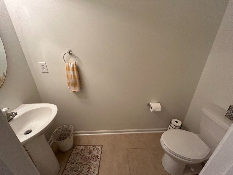 Building Photo - 169 Marquis Ct
