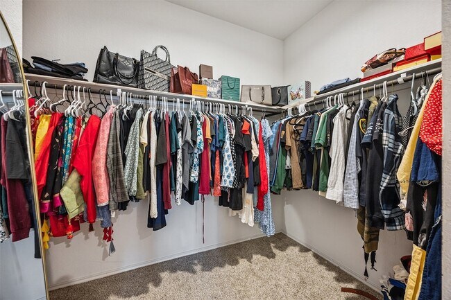 Building Photo - 5102 Hedgerose Ln