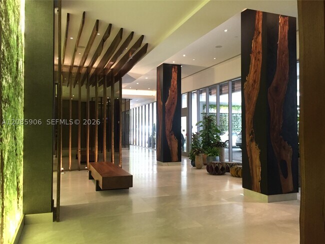 Building Photo - 1010 Brickell Ave