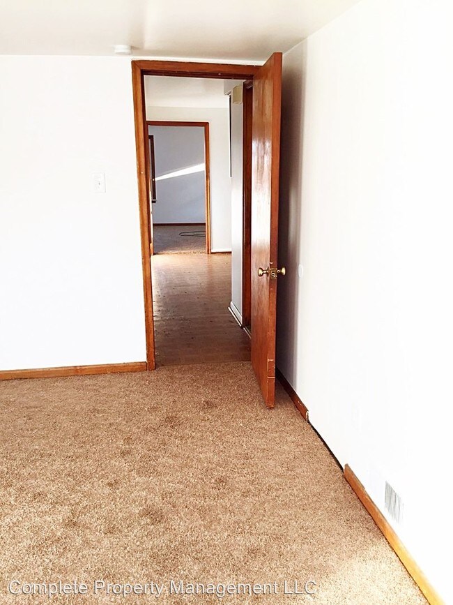 Building Photo - 1762 Lafayette Blvd