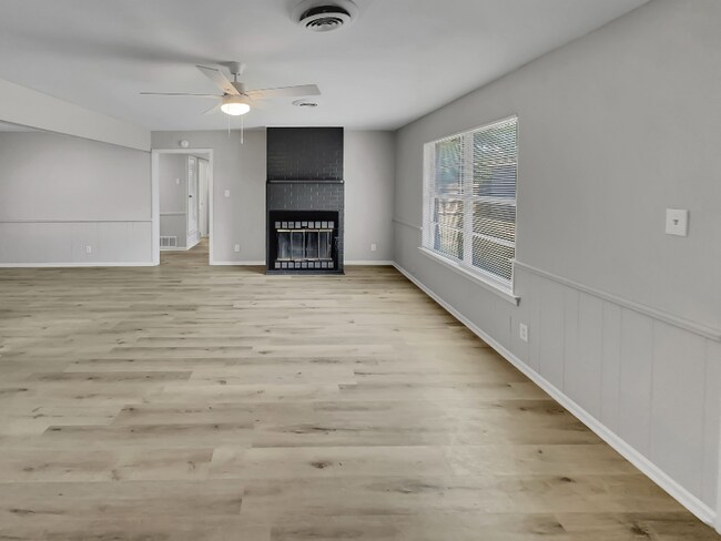 Building Photo - 5429 42nd St