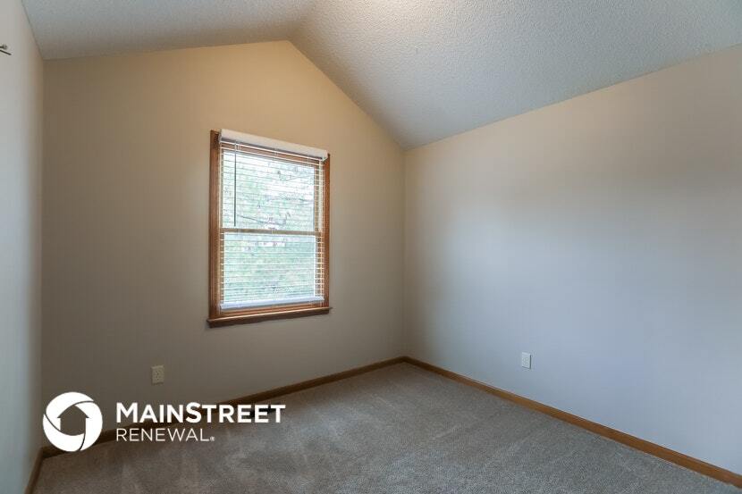 Building Photo - 606 Canter St