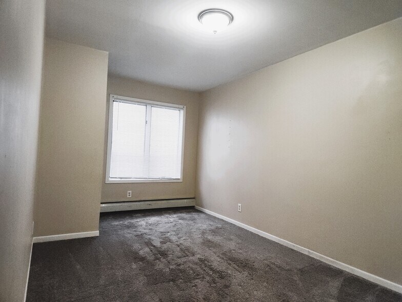 Bedroom 2 - 53 W 9th St