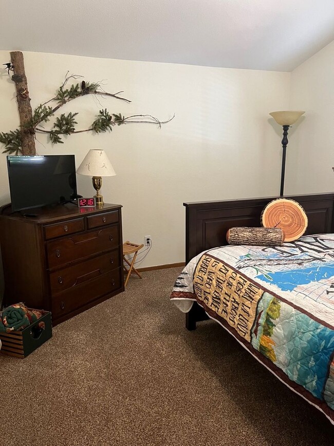 Building Photo - LEASE PENDING- Snow Flower, Tahoe City Ski...
