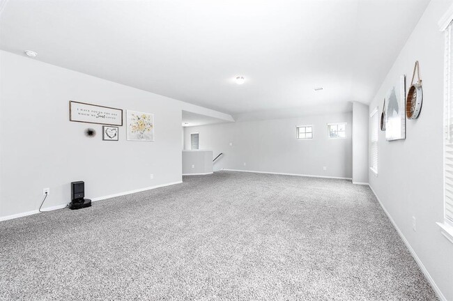 Building Photo - 25130 Bells Canyon Dr
