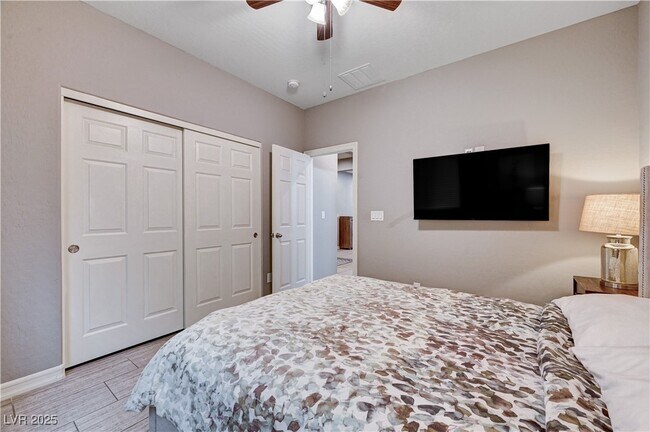 Building Photo - 10730 Cowlite Ave