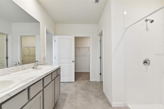 Building Photo - 33405 Hamilton Hl Ln