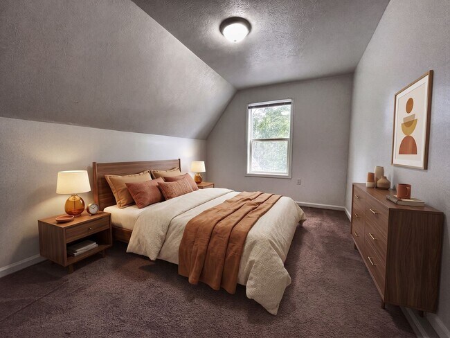 Building Photo - 4 Bed / 2 Full Bath Two-Story Home — Covered Front Porch, Detached Garage, Central Air