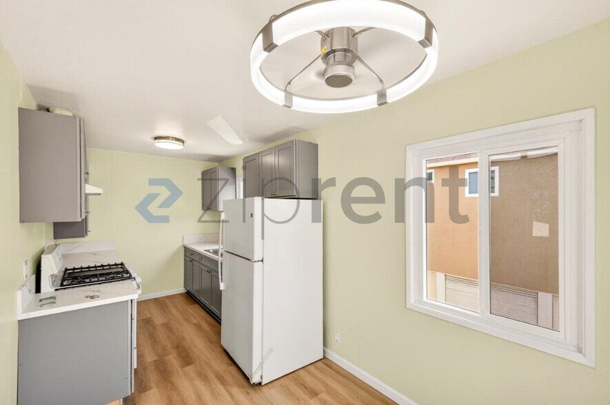 Building Photo - 610 N Garfield Ave