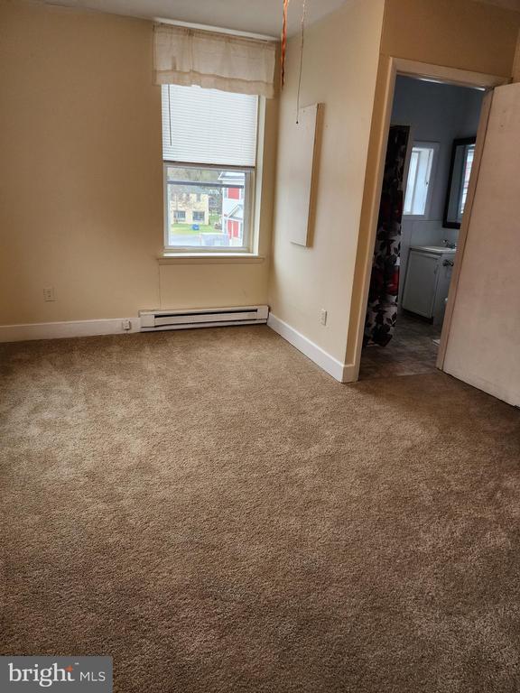 Building Photo - 1 E Elger St