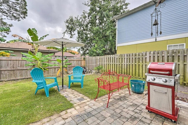 Building Photo - 3723 Tiki Dr