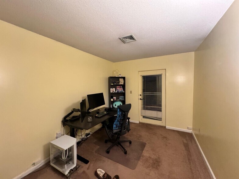 Building Photo - 620 Boston Ave