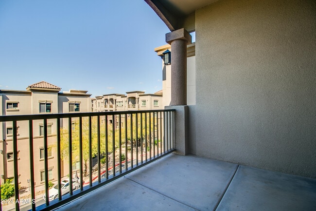 Building Photo - 5450 E Deer Valley Dr
