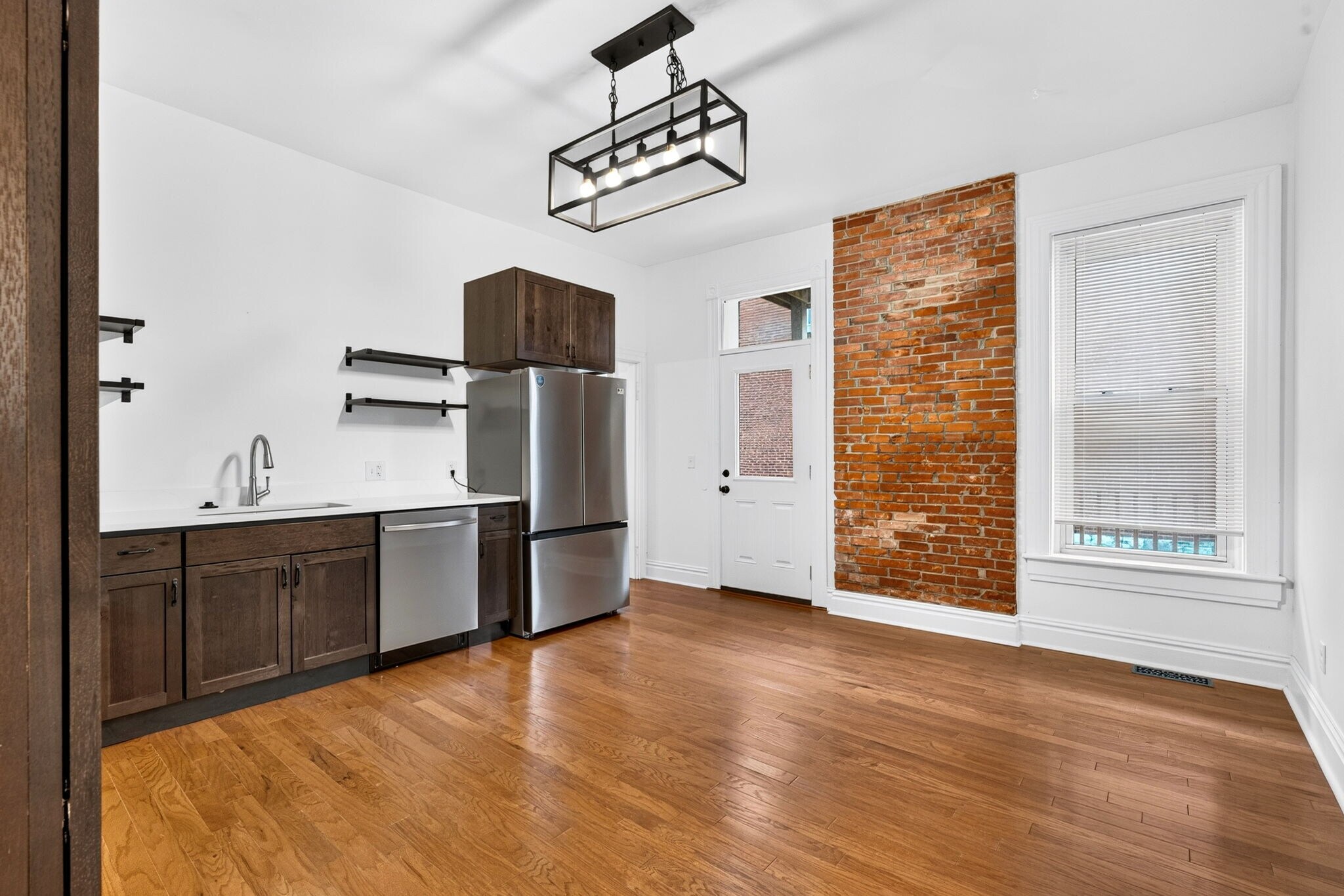 Building Photo - 2722 Armand Pl