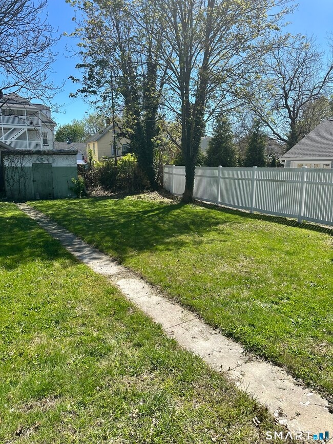 Building Photo - 42 1st St