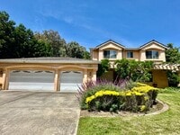 Building Photo - Los Gatos 4 Bedroom Spacious Home in Great Neighborhood With Pool!