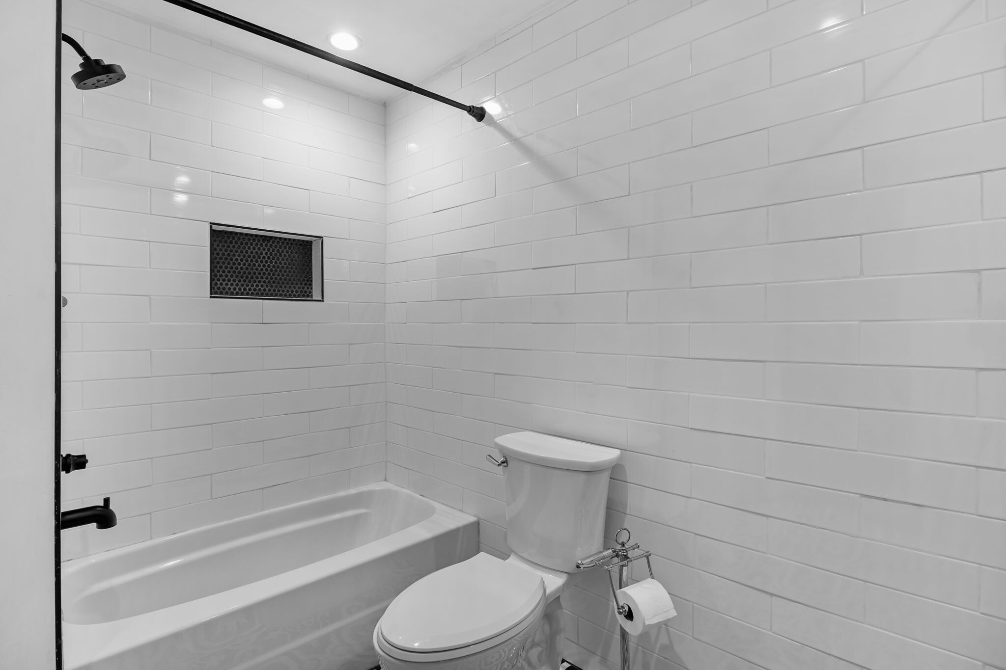 Building Photo - 1806 S Chadwick St