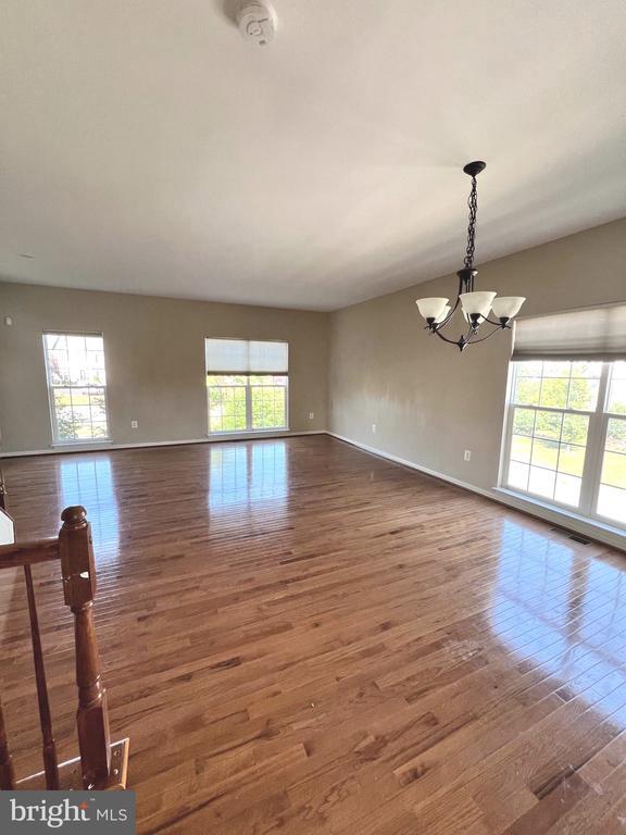 Building Photo - 194 Oxbow Dr