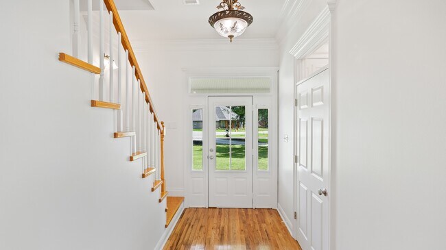 Building Photo - 4161 Emily Dr