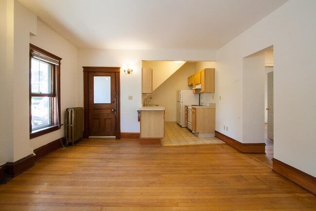 Building Photo - 7 Fletcher Pl