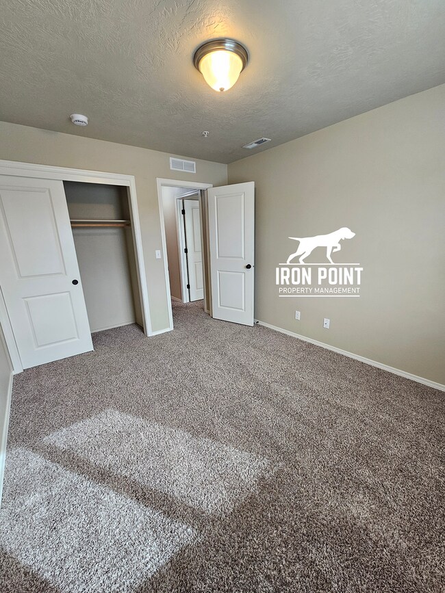 Building Photo - SC5678