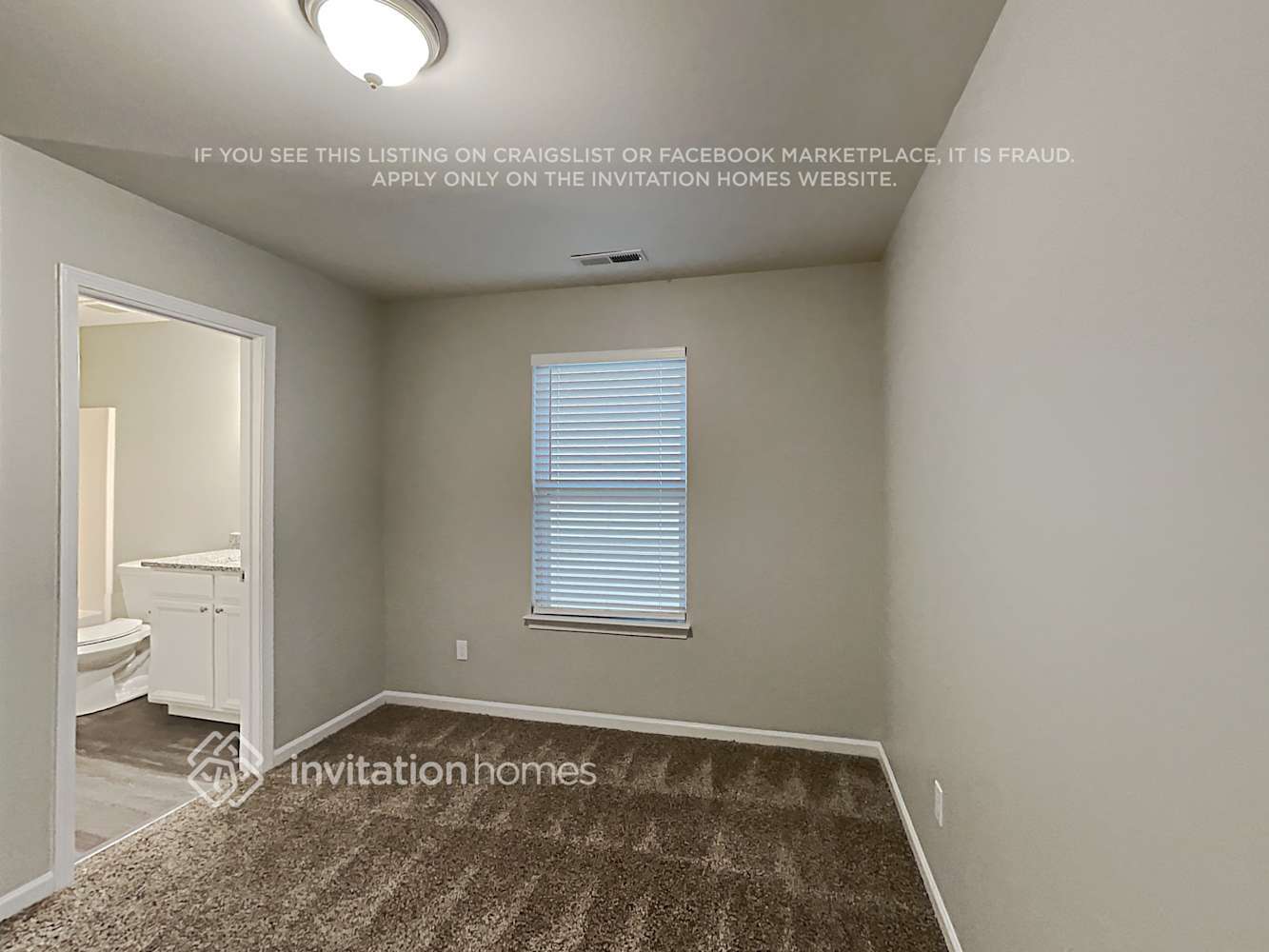 Building Photo - 1215 Pinehaven Ct