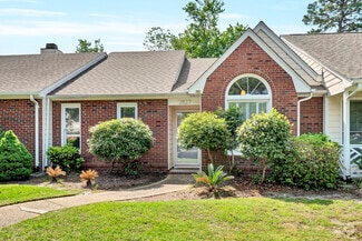 Building Photo - 2827 Springfield Dr