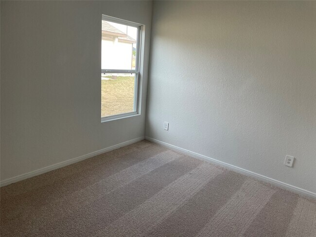 Building Photo - 346 Rd 5138