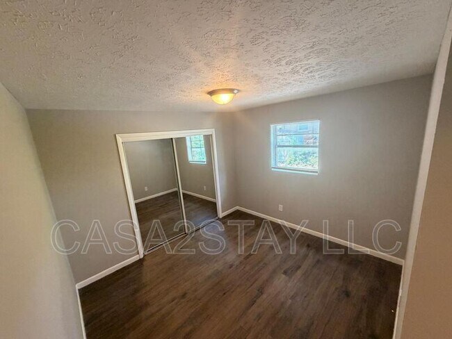 Building Photo - 5104 Malibu Ct
